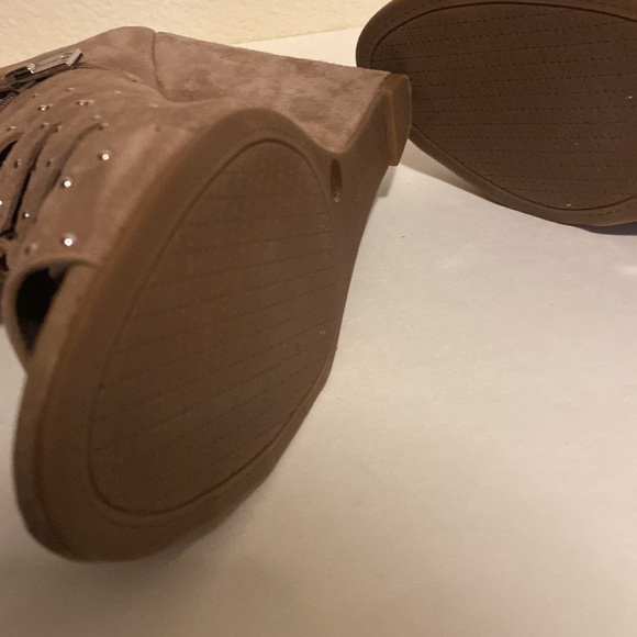 Jessica Simpson Wedges - Picture 3 of 4